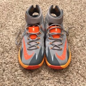 Nike Zoom basketball shoes